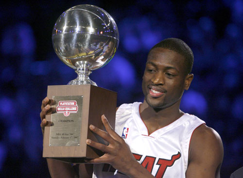 足球转会窗最新消息，欧洲豪门积极引援（转会窗最新动态：欧洲豪门密集引援）