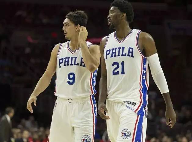 东体：足协曾考虑年初组织国足冬训，届时主教练也一并亮相（东体：足协曾计划年初启动国足冬训，主教练预计同步亮相）