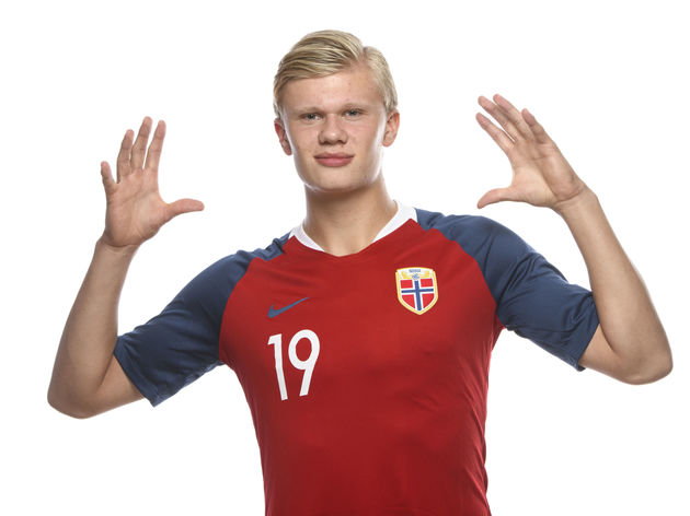 世体：弗里克已率巴萨16场逆转，本赛季未过半就已多达7次（世体：弗里克执教巴萨逆转数达16场，本赛季未过半已上演7次）