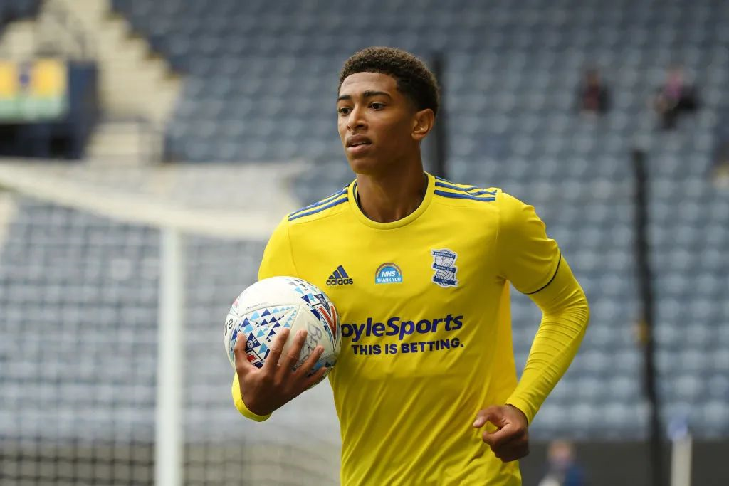 加比亚：赛季最后阶段也会做到最好，这件球衣就是这么要求的（加比亚：赛季收官仍将全力以赴，这身战袍对我们的要求就是如此）