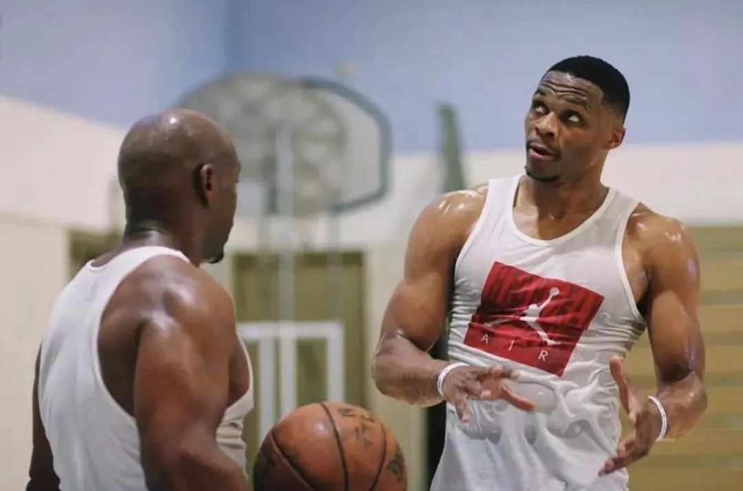 愈演愈烈！WBC可能取消克劳福德胜利，不再是3个级别无可争议拳王（风波升级！WBC或判克劳福德胜利无效，三级别无可争议地位不保）