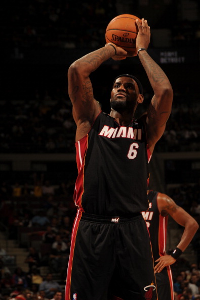 替补小将打入职业生涯首球（替补新人收获职业生涯处子球）