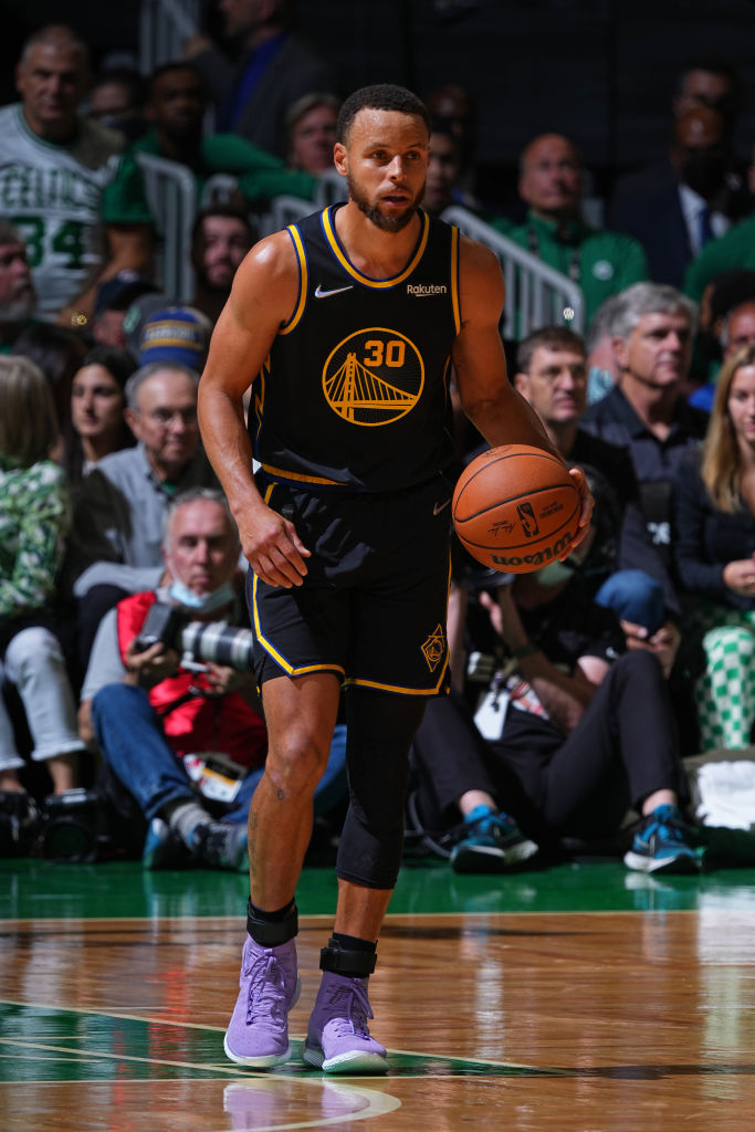 世体：引进小蜘蛛非常困难，巴萨高层越来越关注凯恩（世体：小蜘蛛难以签下，巴萨高层愈发关注凯恩）