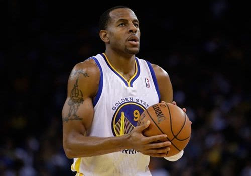 博斯：很惊讶曼城放走阿尔瓦雷斯；我与西蒙尼执教理念相反（博斯：对曼城放走阿尔瓦雷斯感到震惊；我的执教理念与西蒙尼完全相反）