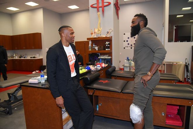 2亿姆巴佩回来了！贝林跌，居莱尔暴涨，德转把这届皇马玩明牌了（2亿先生姆巴佩归来！贝林身价回落、居莱尔飙升，德转这回把皇马底牌全亮了）