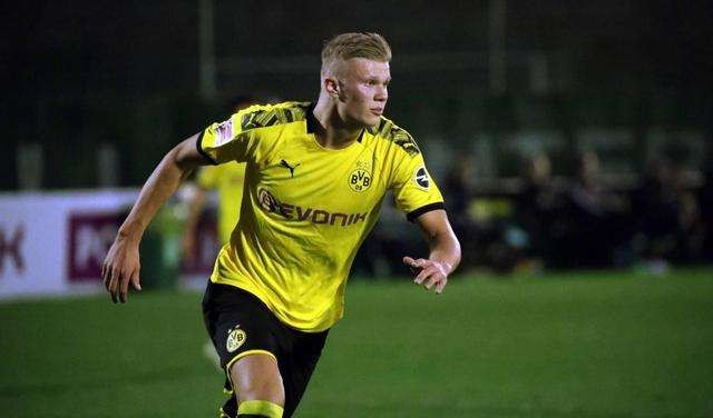 斯维拉尔：不意外我们目前排名榜首，但不该过早关注积分榜（斯维拉尔：领跑并不意外，但现在还不必看积分榜）